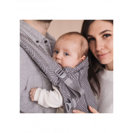 MOCHILA PORTABEBES ONE - LOVE & CARRY