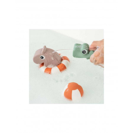 JUGUETE LANZA AGUA WATER PLAY DONE BY DEER